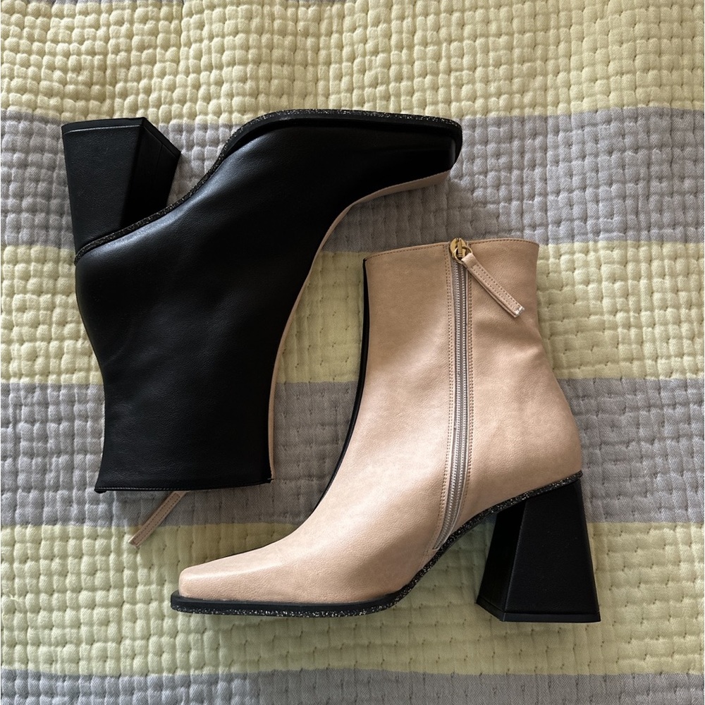 Alohas two tone leather boot black/cream size 8